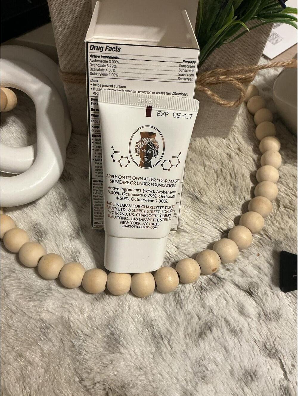 $55.00 Charlotte Tilbury Invisible UV Flawless Poreless Primer SPF 50